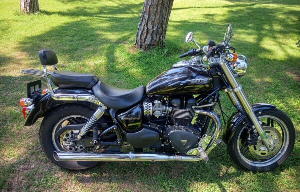 TRIUMPH SPEEDMASTER´08,    3500€