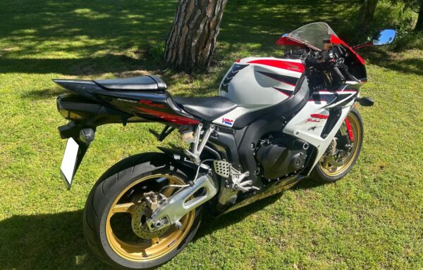 HONDA CBR 1000 RR´07,    5.400€